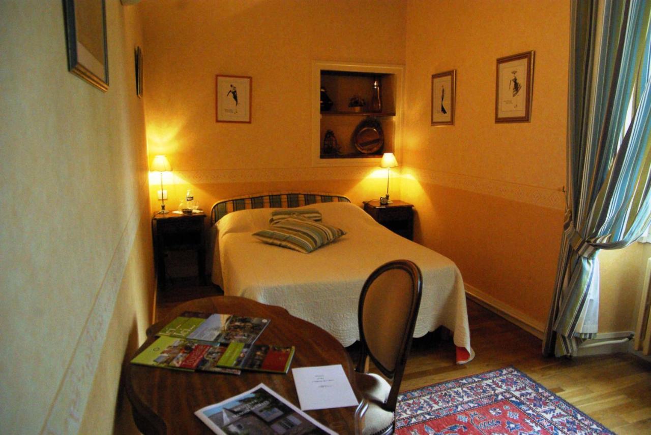 Manoir De Chaix Bed & Breakfast Truyes ภายนอก รูปภาพ